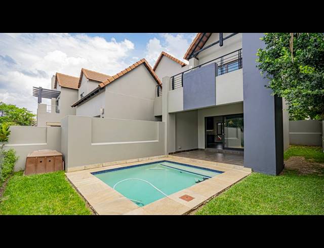 2 BEDROOM HOUSE FOR SALE IN FOURWAYS